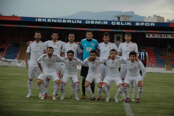 Kendi sahasında Balıkesirsporu ağırlayan İskenderun Demirçelikspor sahadan 3 puan alarak ayrılan taraf oldu.