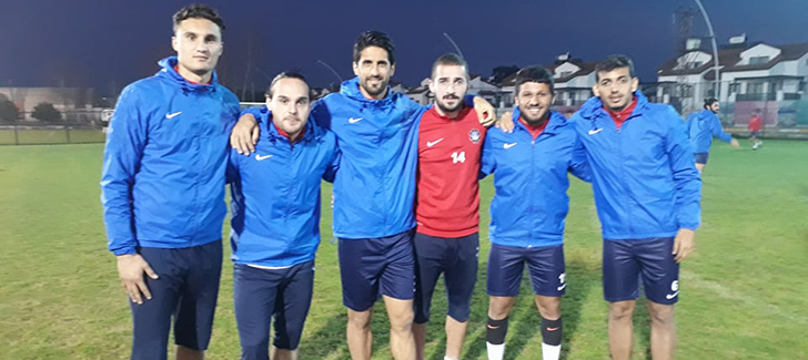 Payas Spor 6 Futbolcuyu Renklerine Bağladı