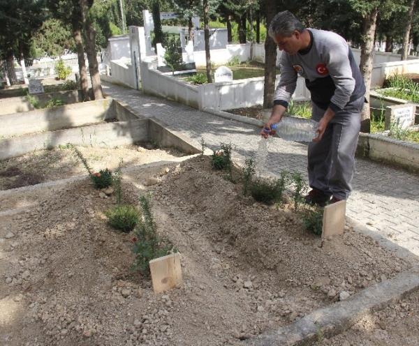 Adana'da Anne İle Engelli Kızı Aynı Anda Öldü