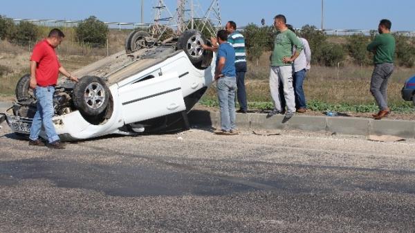 Adana'da Trafik Kazası: 2 Yaralı