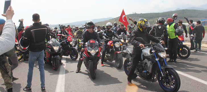 Motosiklet Tutkunlarından Zeytin Dalı Harekatı'na Destek
