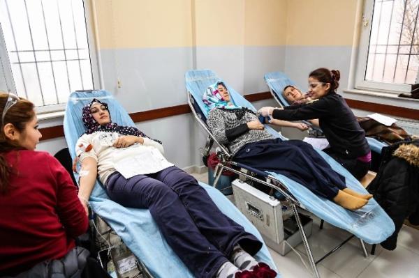 Gaziantep'de Kadınlar'dan Kan Bağışına Destek