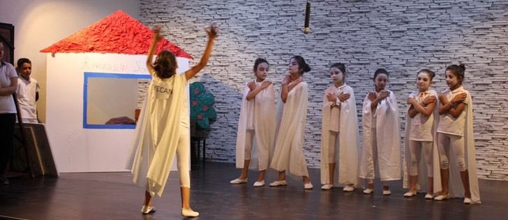 Tatarlı İlköğretim Okulu Öğrencilerinden Yıl Sonu Tiyatro Gösterisi