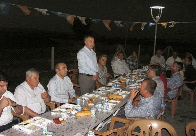 Arabanlı AK Partililer İlçe Teşkilatının İftar Yemeğinde Buluştu