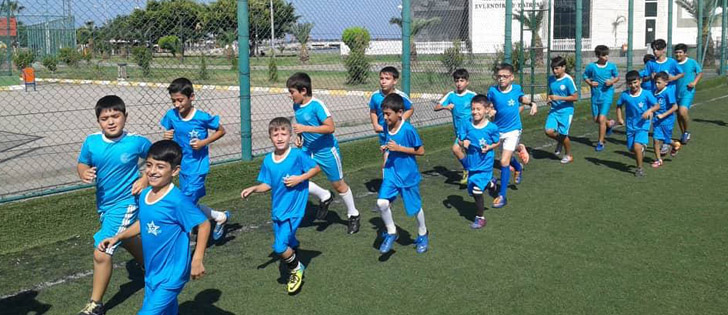 İskenderun Belediye Futbol Okulu Çalışmalara Devam Ediyor