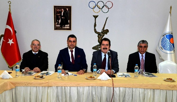 Büyükşehir Belediyesi Spor Çalıştayı Düzenledi
