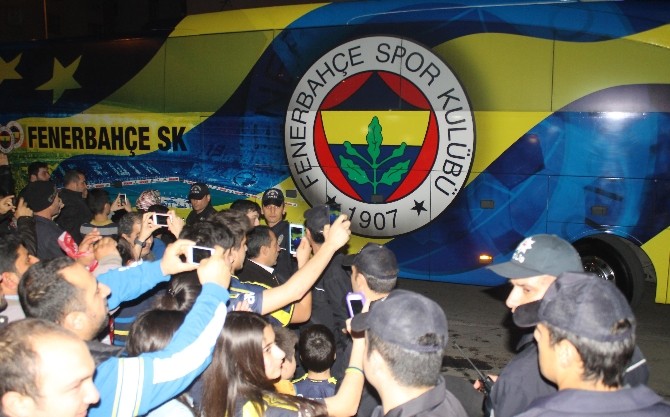 Fenerbahçe, Kupa Maçı İçin Mersin'de