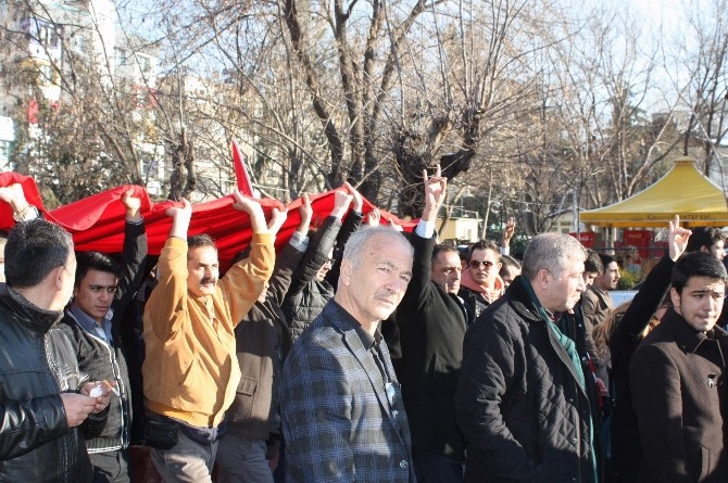 Öldürülen Fırat Çakıroğlu İçin Gaziantep'te Gıyabi Cenaze Namazı Kılındı