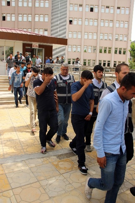 Gaziantep'te Düzenlenen 'Joker' Operasyonunda 23 Kişi Gözaltına Alındı