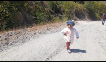 Türkiyenin en kısa boylu kadını, köyüne yol istedi