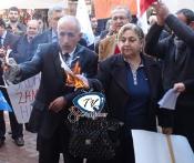 İskenderun'da kamu çalışanları bordro yaktı