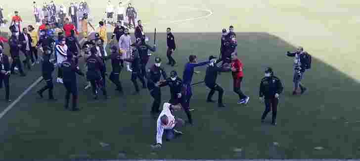 İskenderunspor – Darıca Gençlerbirliği maçı sonrası arbede çıktı