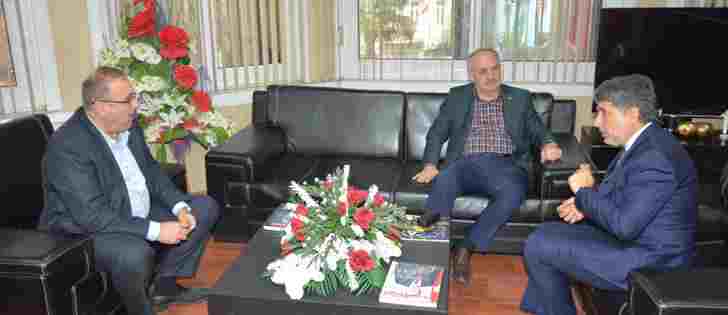 Ak Parti Kocaeli Milletvekili Zeki Aygün Başkan Yavuza Ziyaret