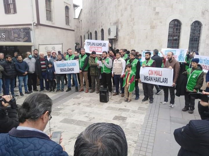 Çin’in Doğu Türkistan’daki Zulmü Protesto Edildi