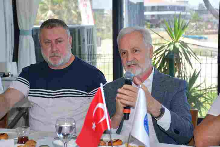 İTSO Başkanı Yılmaz, Basın Mensupları ile Kahvaltıda Buluştu