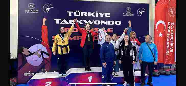 Taekwondo Branşında Suat Çiçek Madalya İle Döndü
