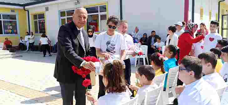 Başkan Cemal Çelik’ten 23 Nisan’da Anlamlı Etkinlik