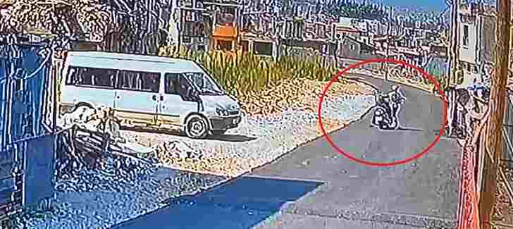 Eli Sopalı Saldırgan Dehşet Saçtı: Güvenlik Kameraları Anbean Kaydetti!
