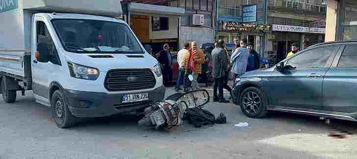 Kazada yaralanan sürücüden geriye motosikletine astığı ekmeği kaldı