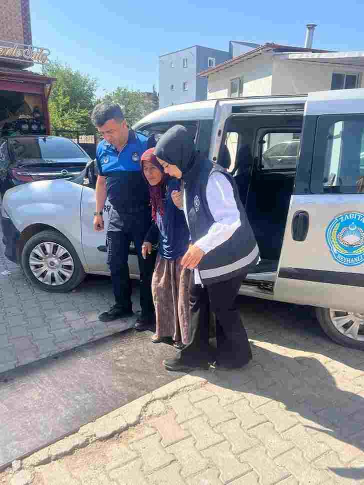 Başkan Talimat Verdi, Yaşlı Kadın Evine Ulaştırıldı