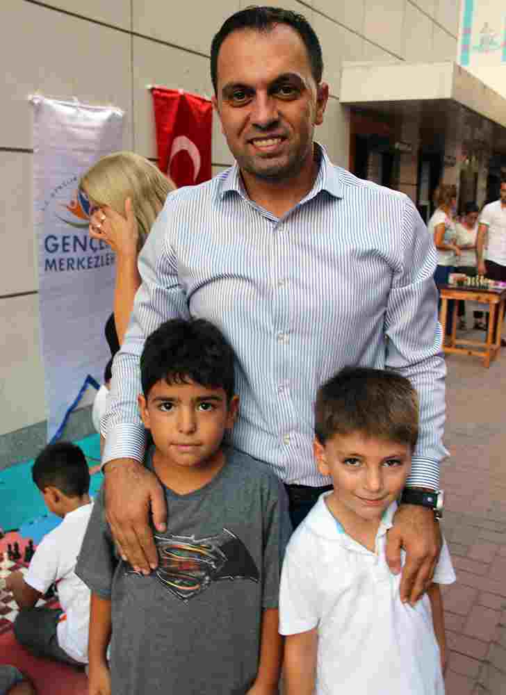 Sokakta Satranç Var…