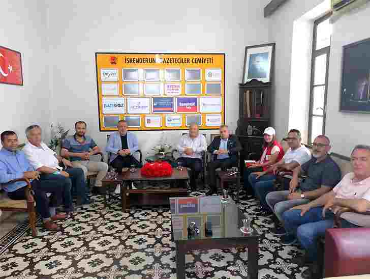 TÜRK KIZILAY İSKENDERUN ŞUBESİ’NDEN İGC’YE ‘BABALAR GÜNÜ’ ZİYARETİ