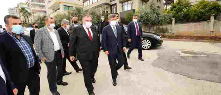 Ahmet Davutoğlundan Çalışkana Ziyaret