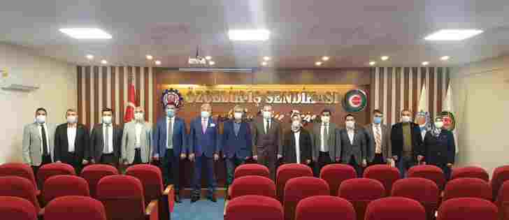 AK Partiden Özçelik-İş Sendikasına hayırlı olsun ziyareti