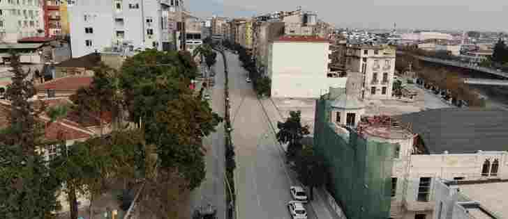 Hatayda sokağa çıkma kısıtlaması sonrası caddeler sessizliğe büründü