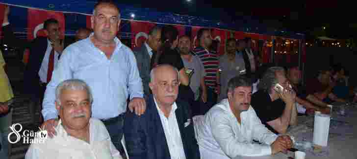 Hizmet-İş de  Demokrasi Nöbetinde