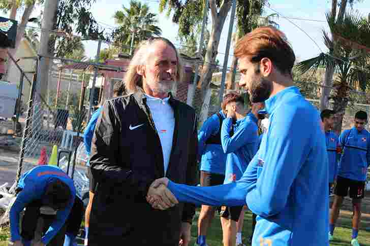 İSKENDERUN SPOR DARICA GENÇLERBİRLİĞİ’NE BİLENİYOR