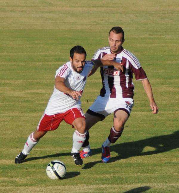 Hatay’ı İkinci ligde temsil eden İskenderun Demir Çelikspor ile Hatayspor, İskenderun 5 Temmuz Stadında özel karşılaşma yaptılar. Müsabakada konuk takım Hatayspor’un üstünlüğü ile sona erdi. (1-2)