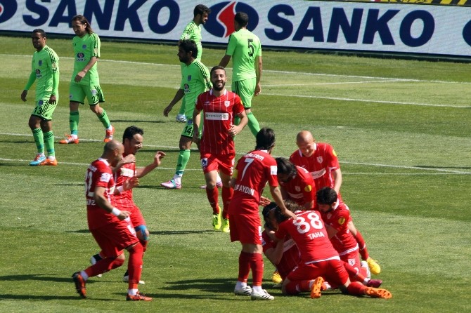 PTT 1. Lig Samsunspor Gaziantepspor Maç Fotoğrafları