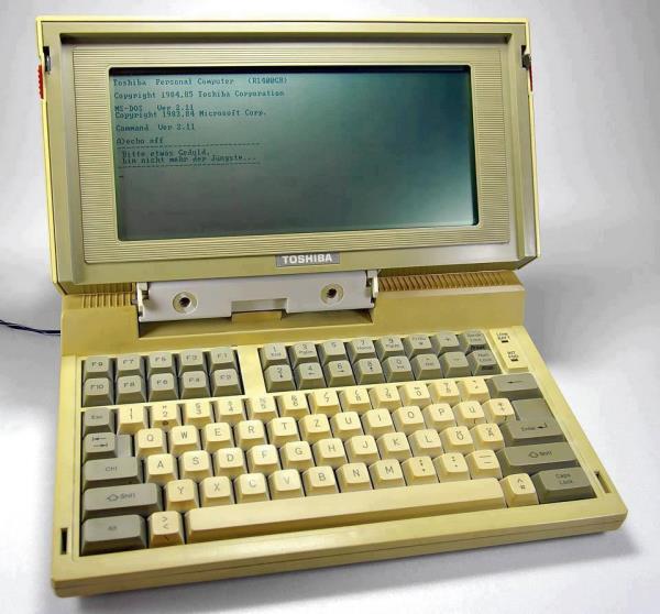World's First Laptop and its still Running: