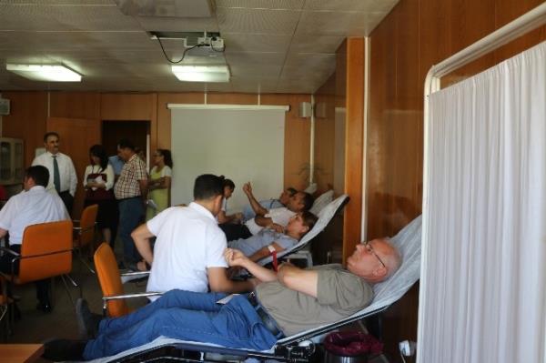 Sağlık Müdürleri Ve Çalışanlardan Kızılay'a Kan Bağışı