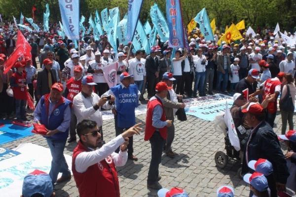 Gaziantep'te 1 Mayıs Kutlaması Muhteşem Başladı