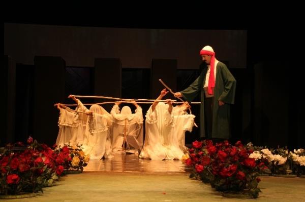 Yunus Emre Adlı Oyunla Sivas Devlet Tiyatrosu Adana'da