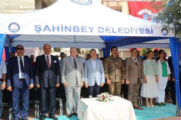 Şahinbey'de Azerbaycanlı İbad Hüseyinli Parkı Açıldı