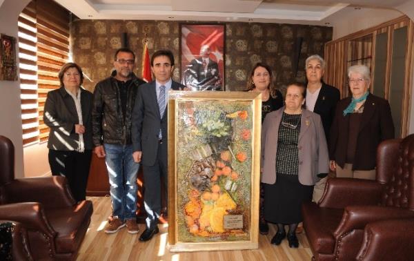 Mersin'de Sanatçılardan Kaymakam'a Teşekkür Ziyareti
