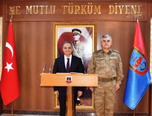 Vali Süleyman Tapsız, İl Jandarma Komutanlığı'nı Ziyaret Etti