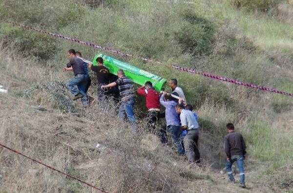 Osmaniye'de Trafik Kazası: 2 Ölü,16 Yaralı