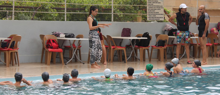 Samandağ Belediyesi Ücretsiz Yüzme Kursu Başladı