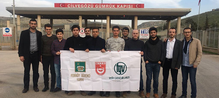 Fatih Gençlik Vakfı Öğrencilerinden Sınırdaki Askere Moral
