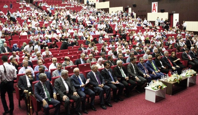 Uluslararası İslam Ve Tıp (Tıbb-i Nebevi) Kongresi Başladı