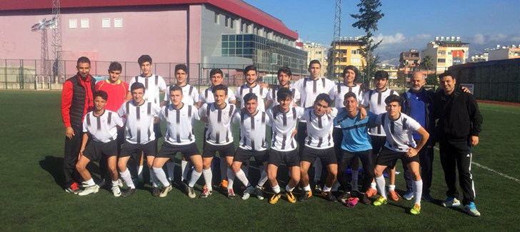 Şehit Yener Anadolu Lisesi Gol Yemeden Grup Şampiyonu