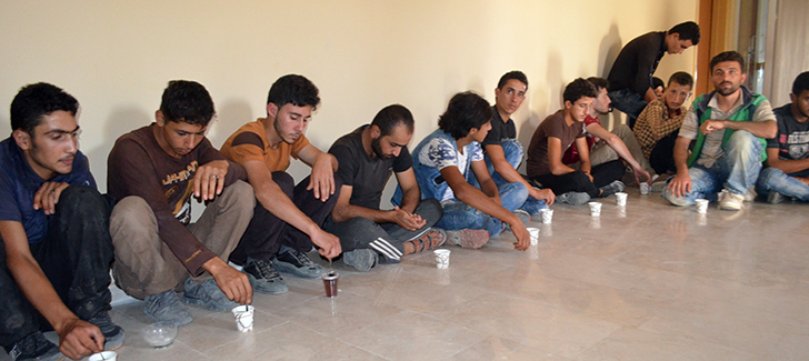 Kırıkhan'da 16 Kaçak Göçmen Yakalandı