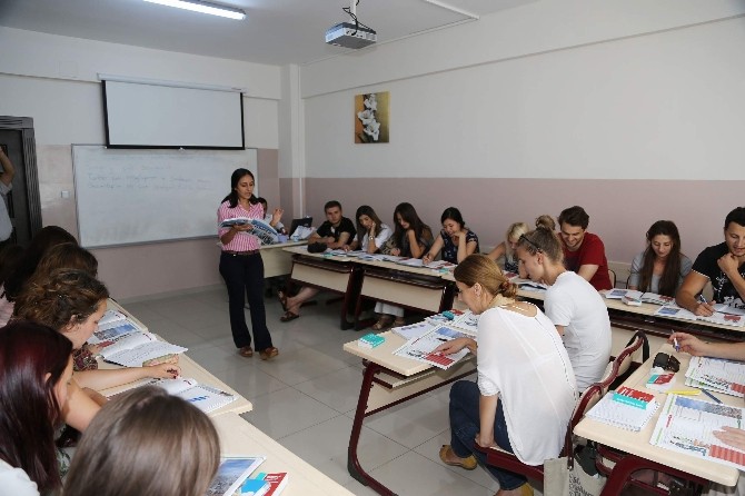 Türk Dilini Ve Kültürünü Şahinbey'de Öğreniyorlar