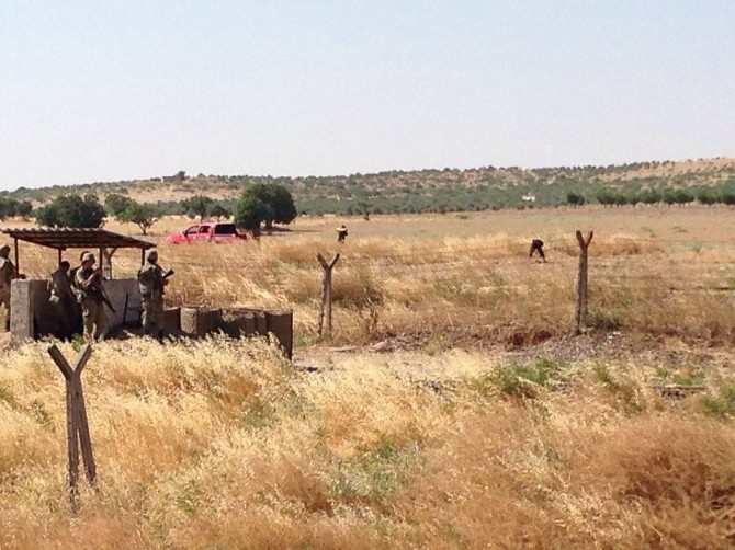 IŞİD'liler Karkamış Sınırına Mayın Döşedi