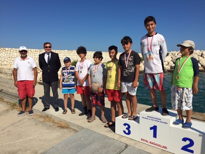 Minik Yelkenciler Kabotaj Bayramı'nı Yarışlarla Kutladı
