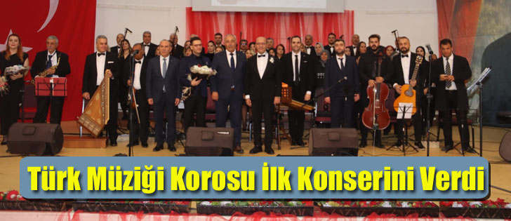 Türk Müziği Korosu İlk Konserini Verdi